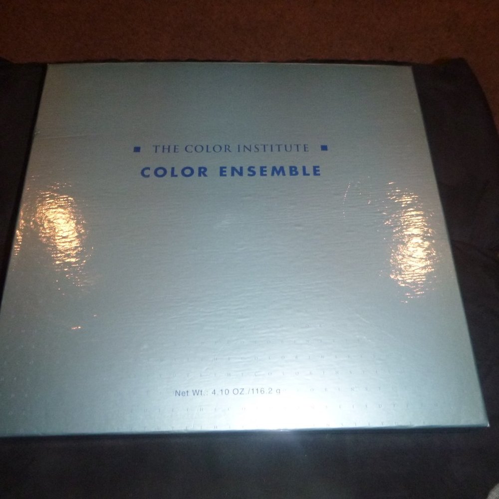 Large Color Ensemble Makeup Gift Set